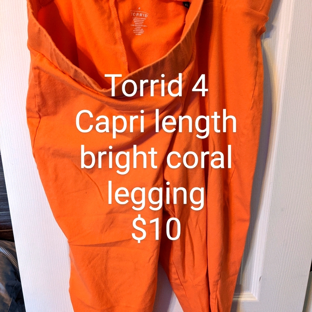 Coral Capri Legging